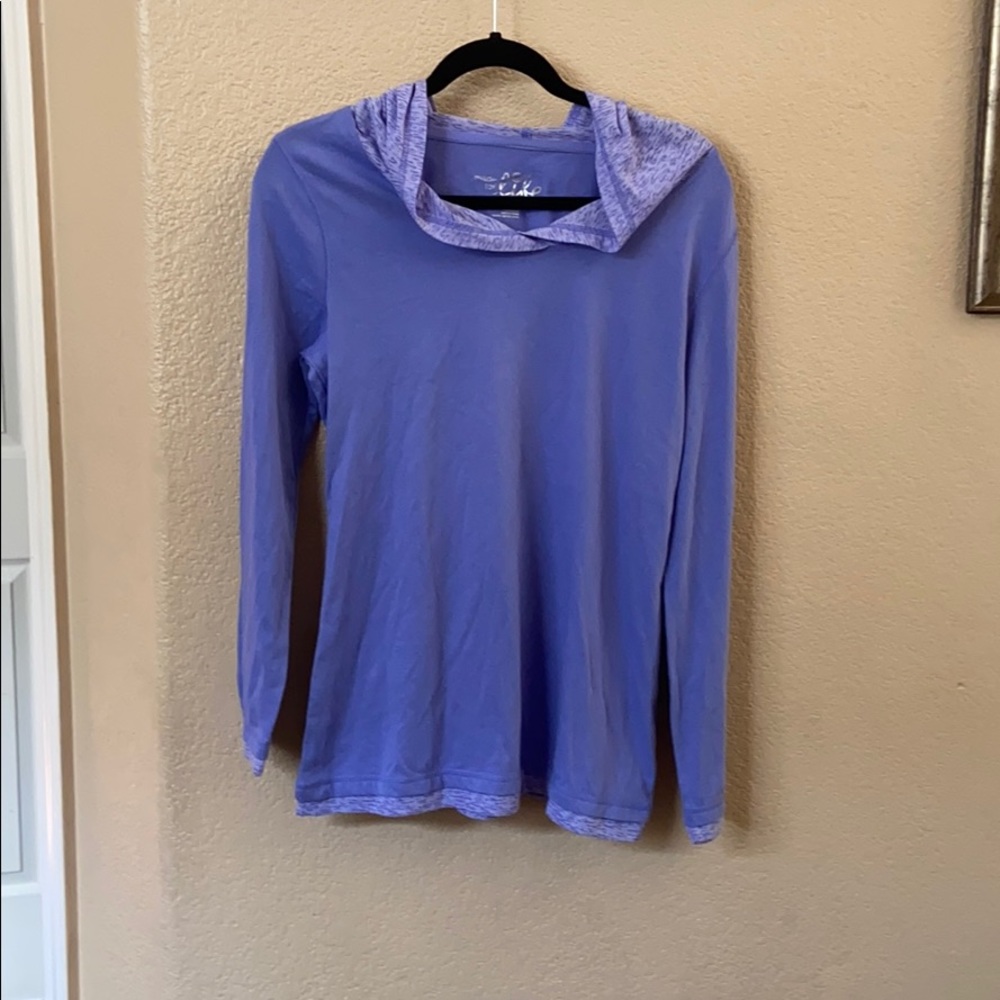 Long sleeve hooded tee-shirt